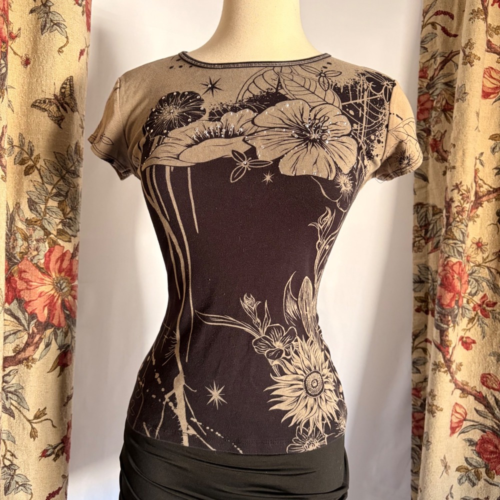 Blue Canyon Petite Stunning Black Tan Floral Graphic Tee with Rhinestone Y2K